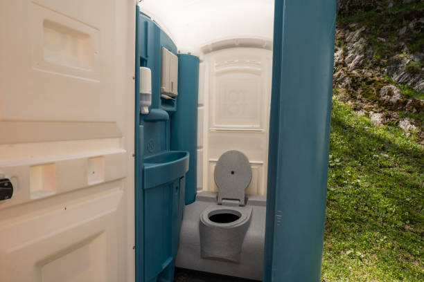 Affordable portable toilet rental in Cologne, NJ